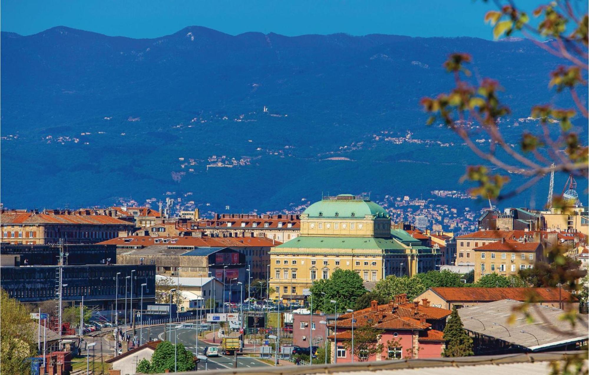 Awesome apartment in Rijeka with 1 Bedrooms&WiFi Buitenkant foto