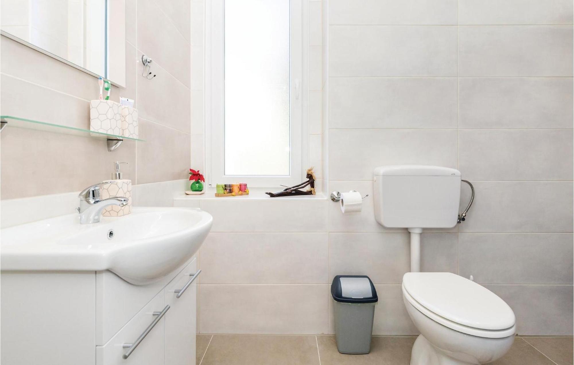 Awesome apartment in Rijeka with 1 Bedrooms&WiFi Buitenkant foto